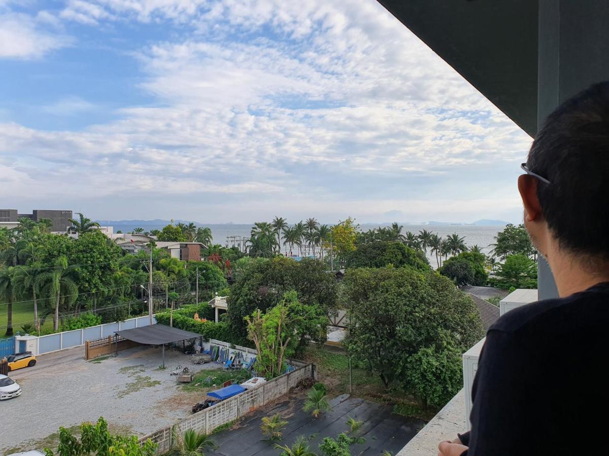 Seaview Secret With Wifi N Toproof Pool @ Apartment